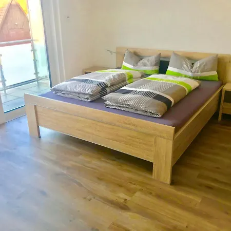 4 * Whirlpool & Sauna In Seenaehe * Pleinfeld