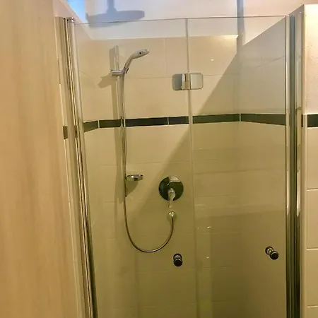 4 * Whirlpool & Sauna In Seenaehe Pleinfeld