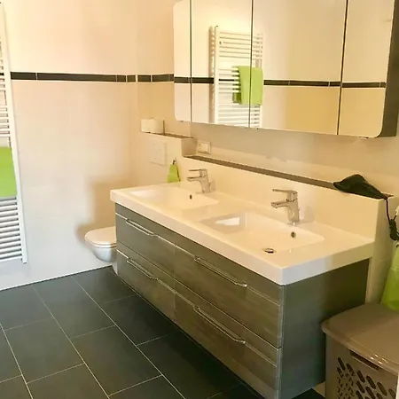 4 * Whirlpool & Sauna In Seenaehe * Pleinfeld