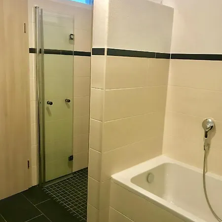 4 * Whirlpool & Sauna In Seenaehe * Pleinfeld